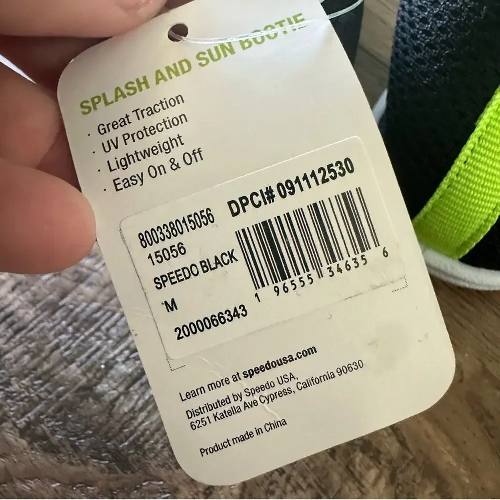 Speedo Kids Geometric Black and Green Water Shoes, Surfwalker, NWT, Size M (7/8)